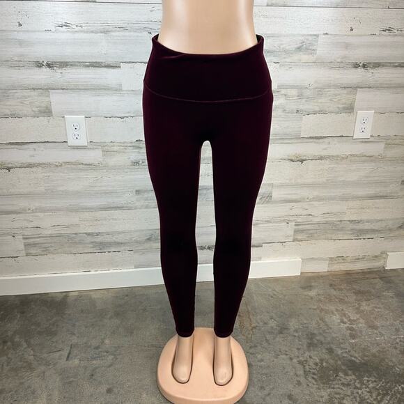 SPANX Leggings Size Medium Velvet Burgundy High Waist Velour Holiday Tummy - Picture 2 of 9